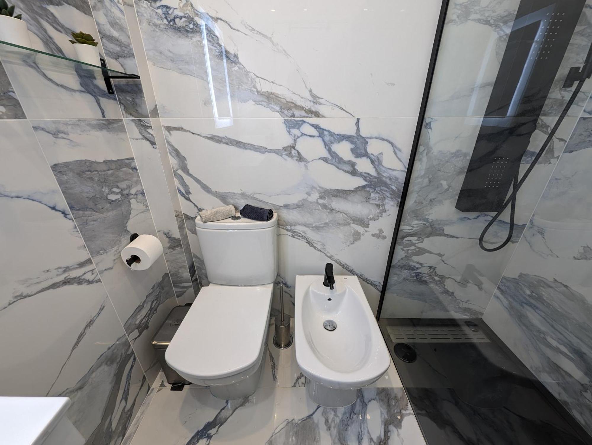 2 Room Condo - 5 Mins From Costa Da Caparica Beach & Bars 외부 사진